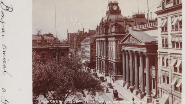 Postamt und Bank Motreal / Kanada